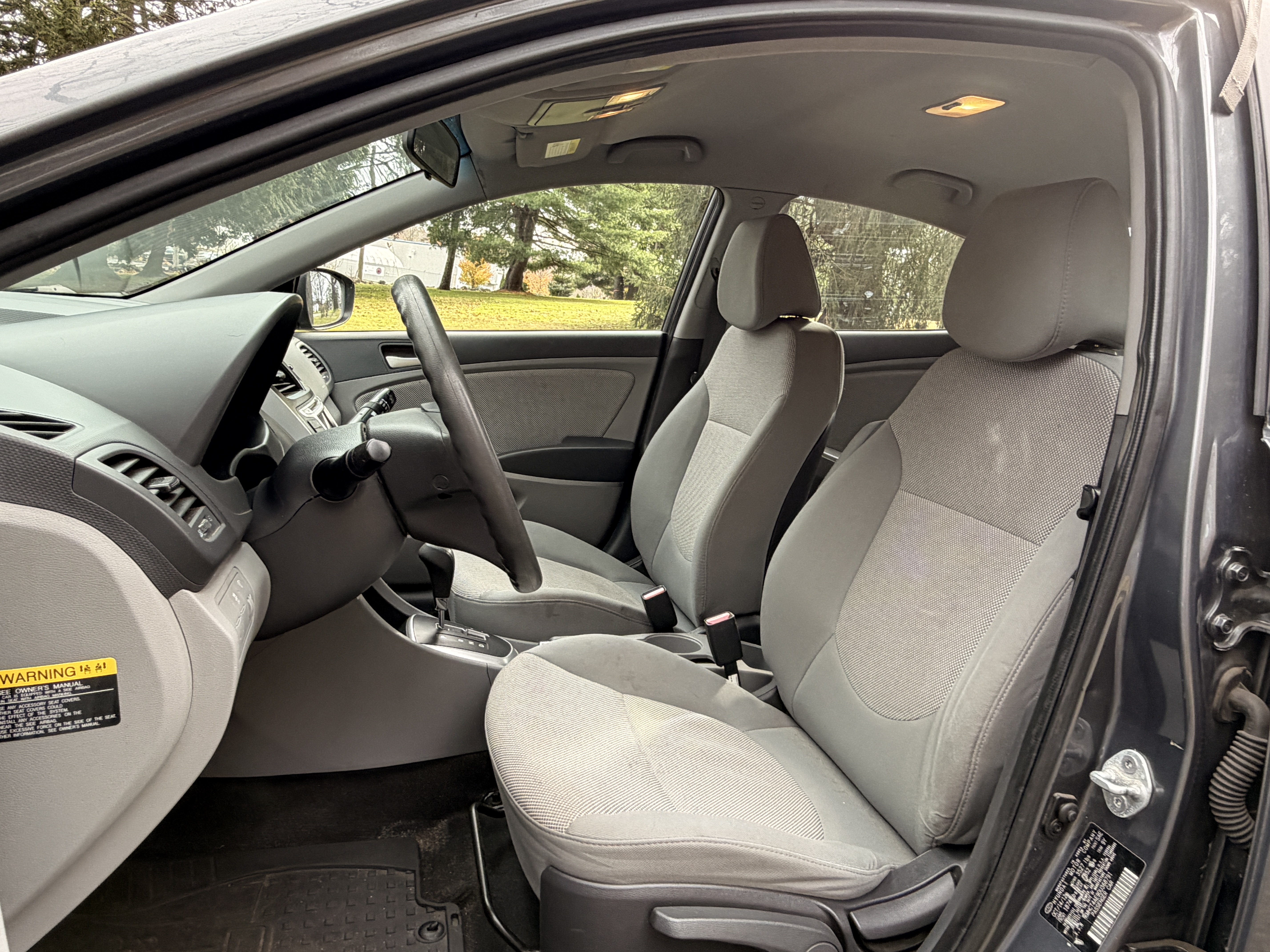 2013 Hyundai Accent GLS FWD - Clean, Maintained and Reliable 4D Sedan — photo 19